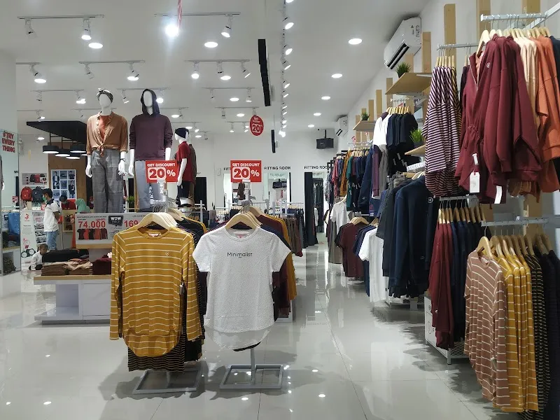 Tugu Boutique Bangsa: K